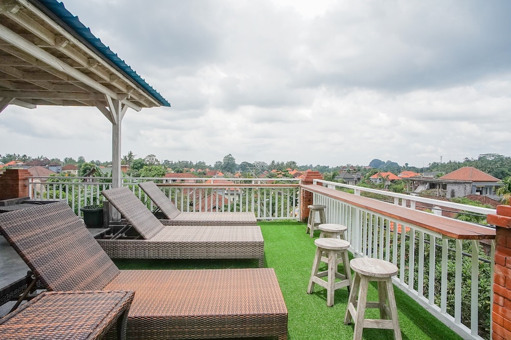 Kememai Hostel 38/50