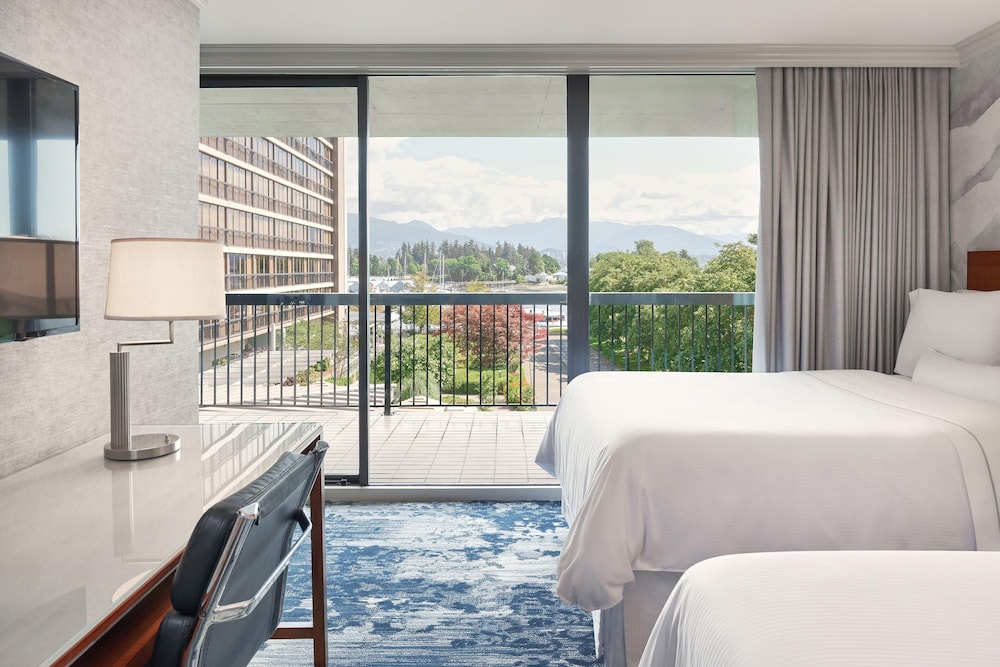 Westin Bayshore 15/72