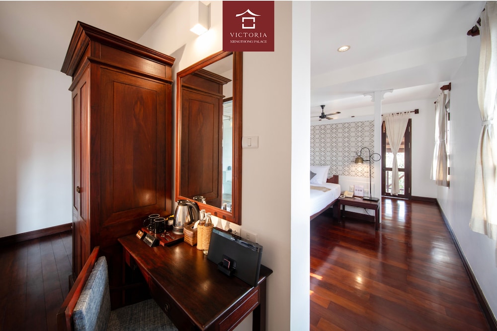 Victoria, Suite, King Bed, Garden View 7/7