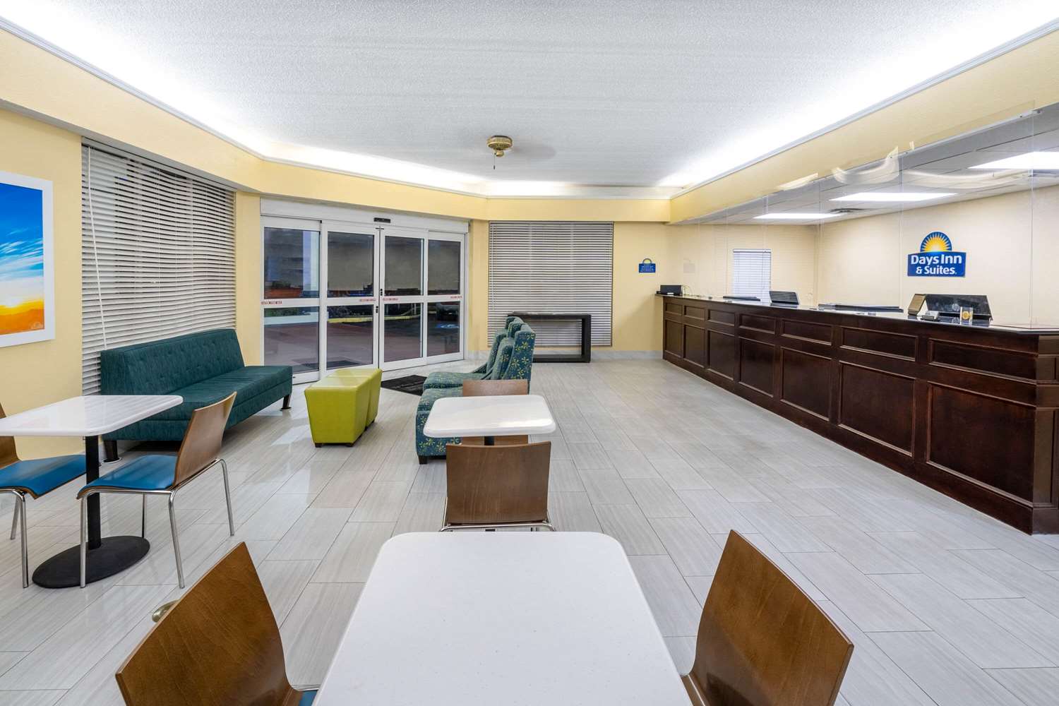 Days Inn by Wyndham Panama City 1/7