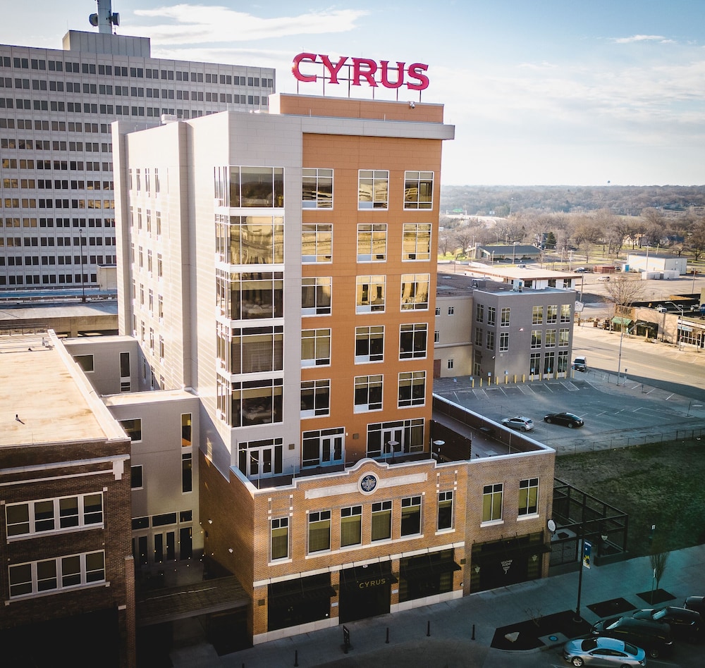 Cyrus Hotel, Topeka, a Tribute Portfolio Hotel 1/71