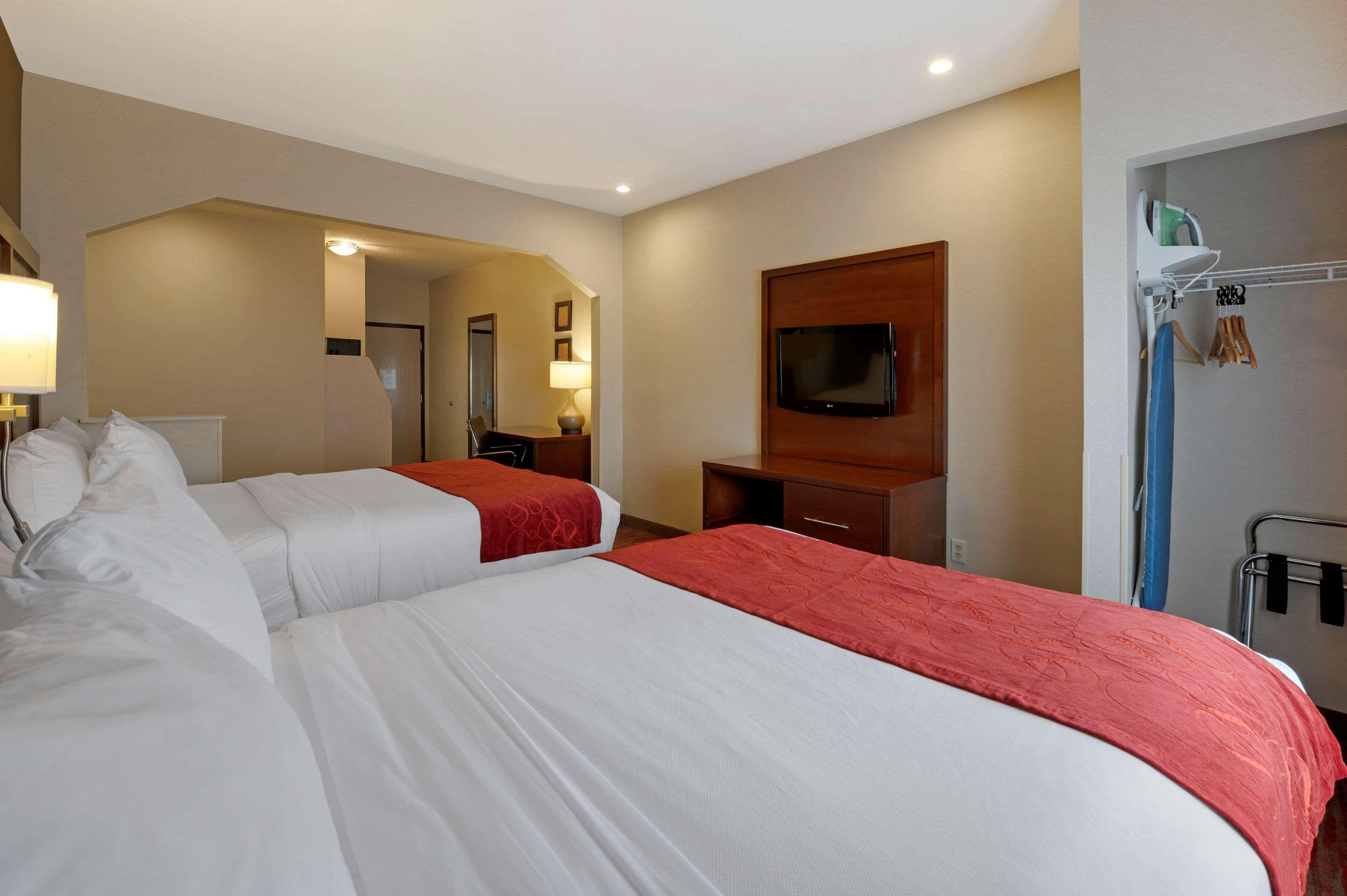SUITE, 2 QUEEN BEDS, ACCESSIBLE