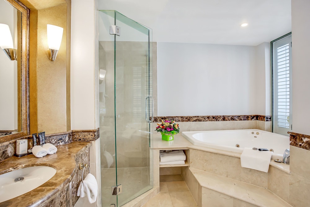 SPA, SUITE
