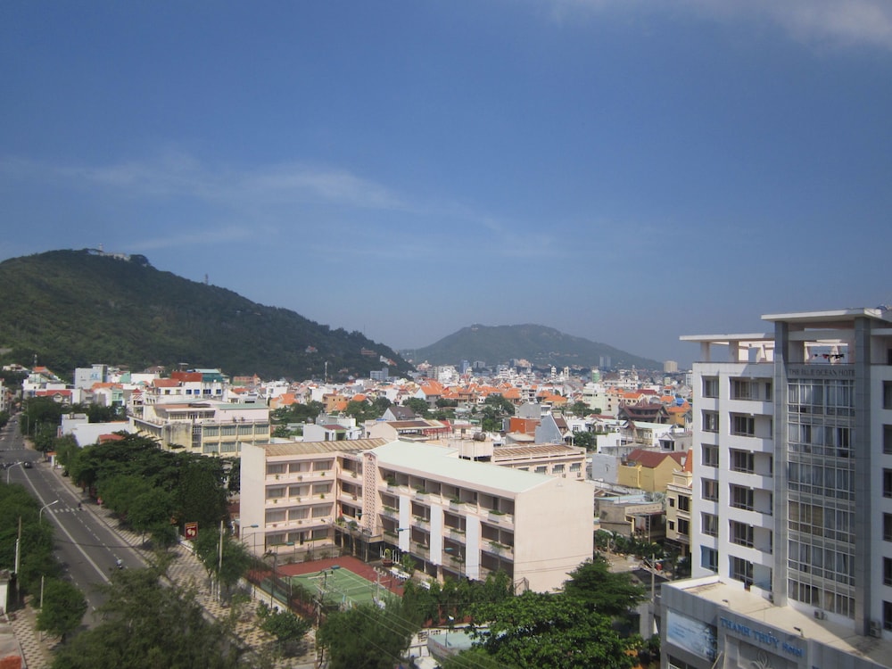 The Coast Hotel 1/47