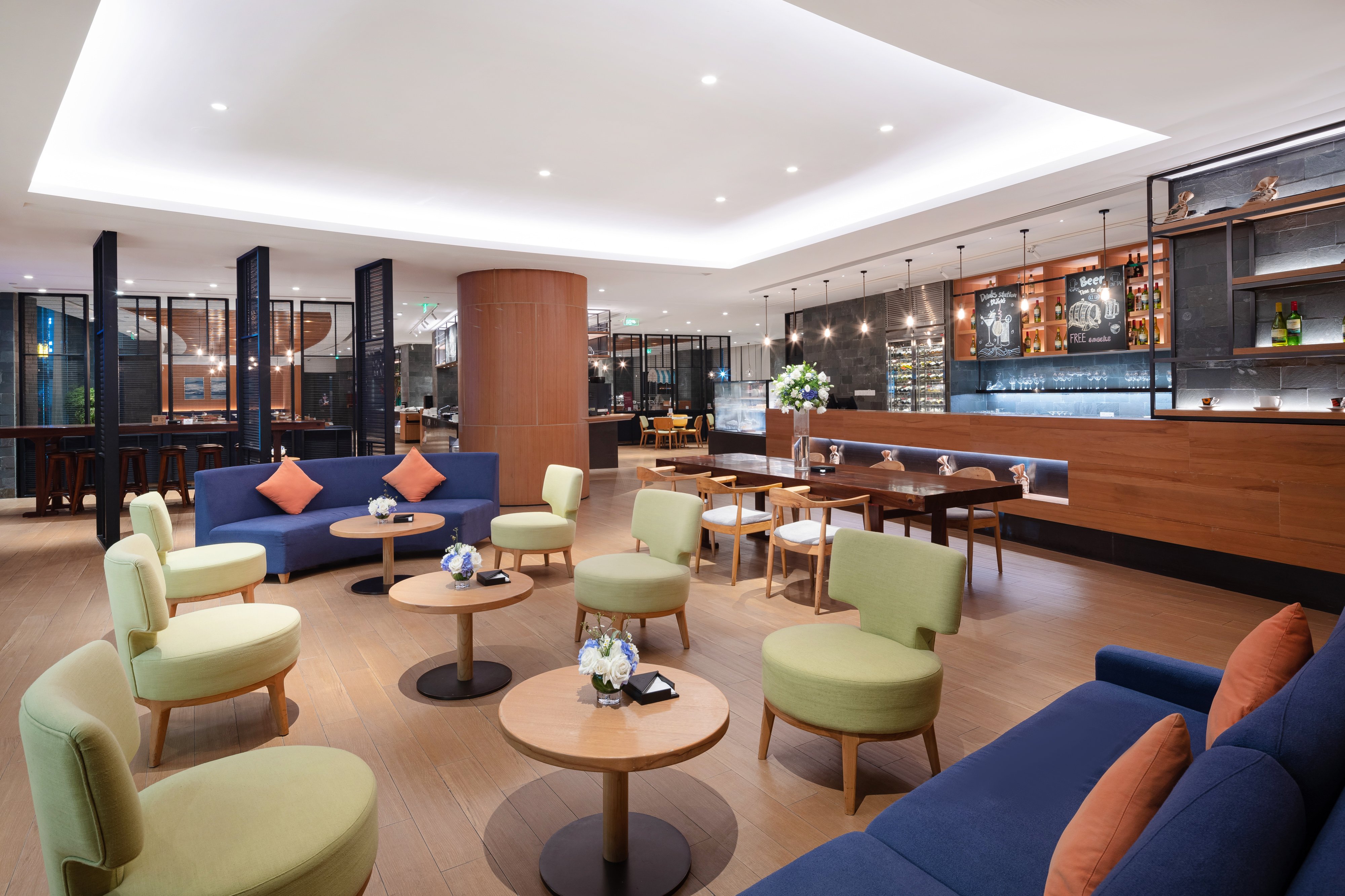 Crowne Plaza Zhuhai City Center 57/78