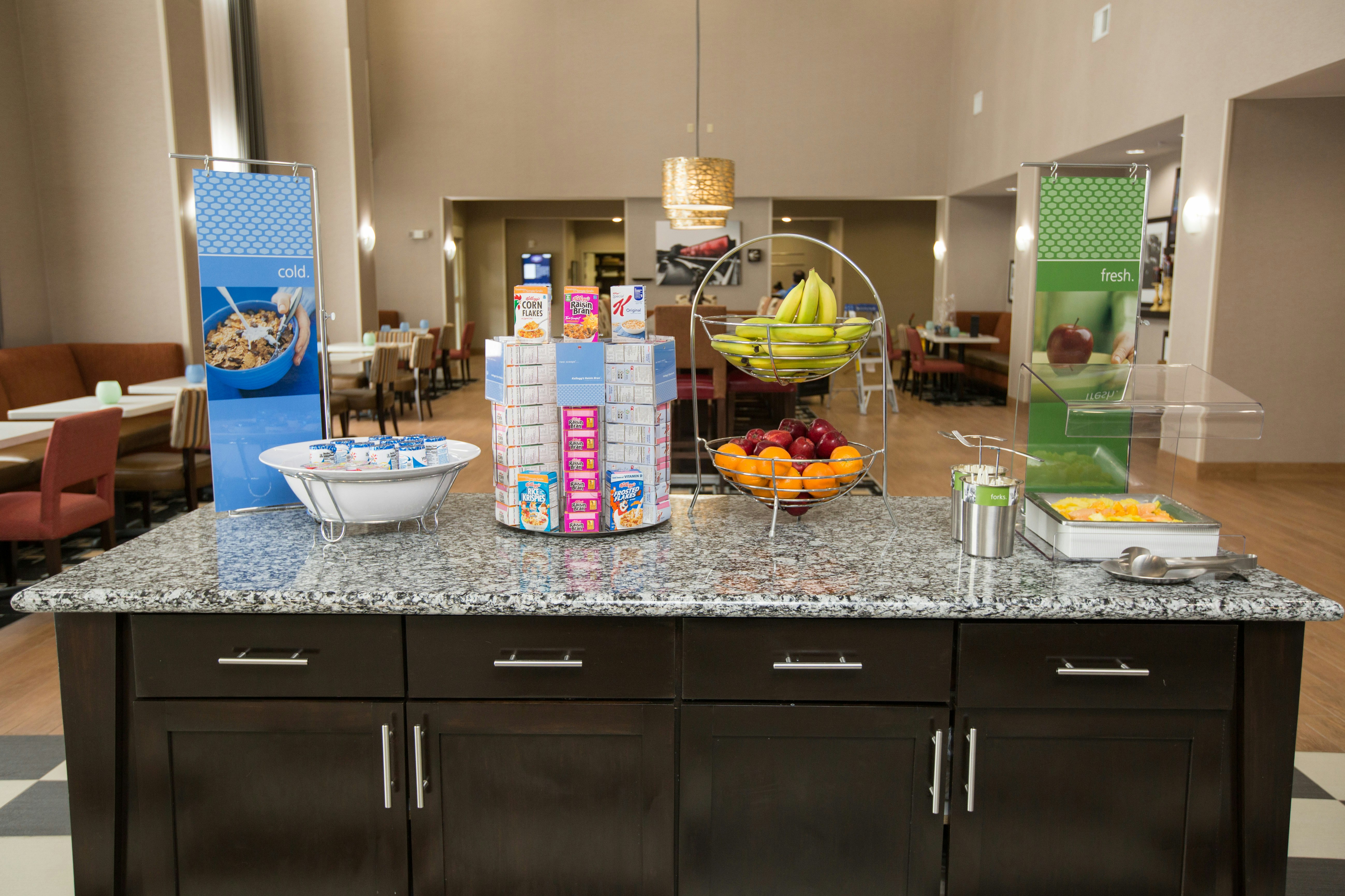 Hampton Inn And Suites Oklahoma City Airport Ok photo2