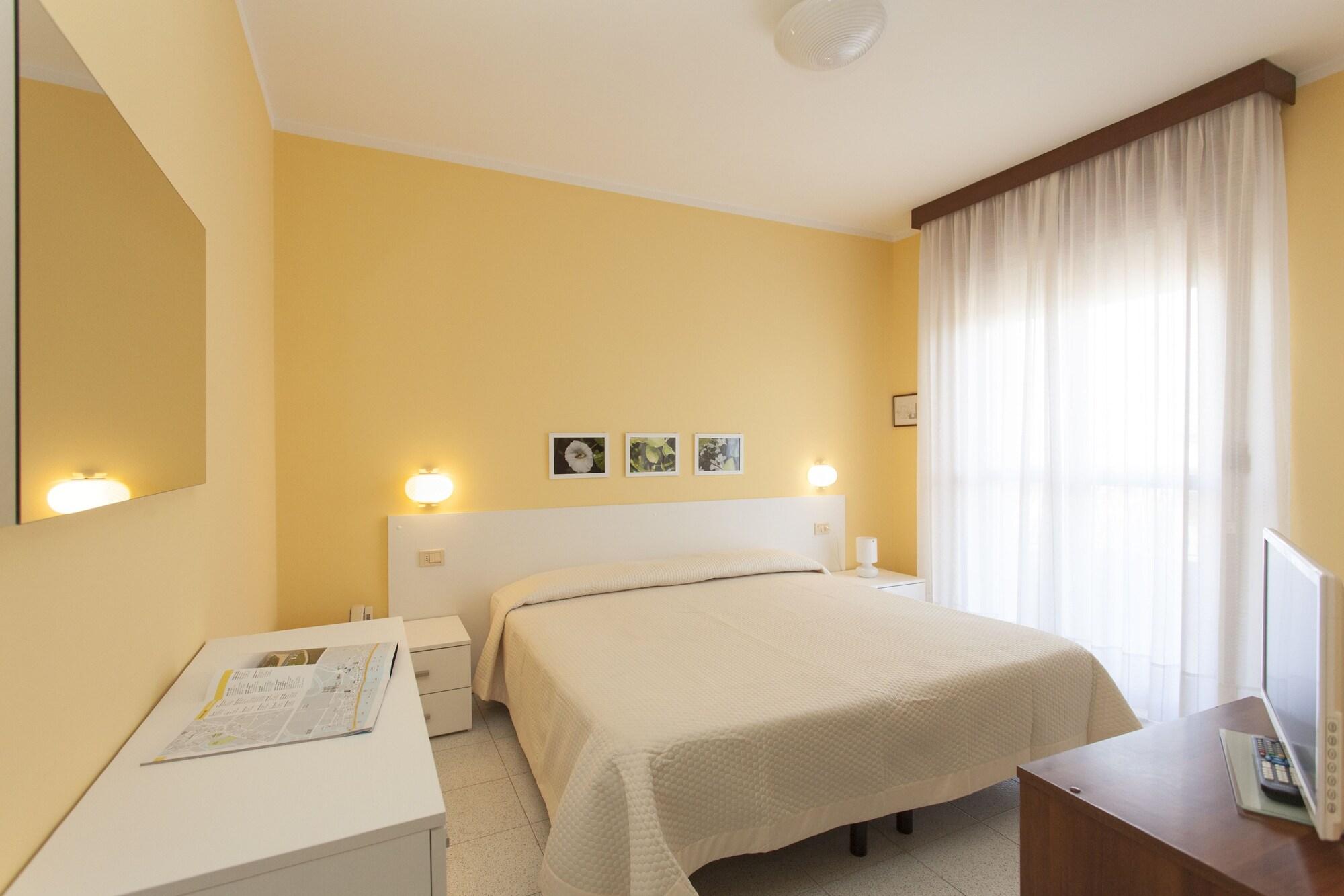 HOTEL VILLA EUGENIA 23/55