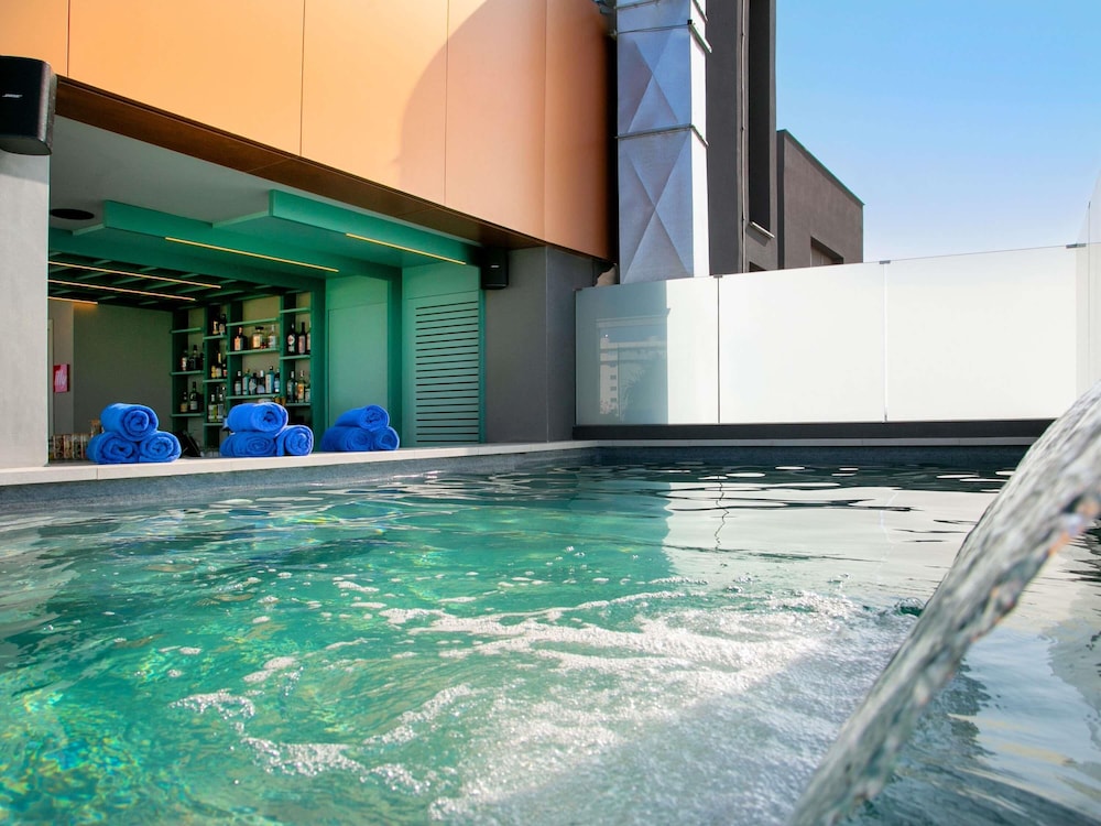 Mercure Larnaca Finikoudes Beach 28/60