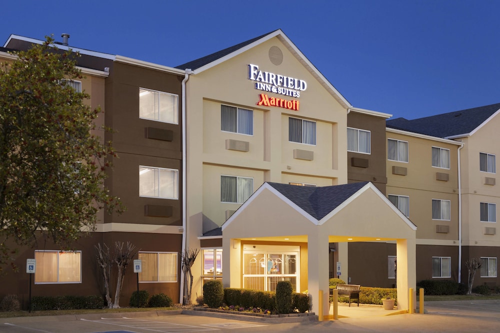 Fairfield Inn & Suites Longview 3/29