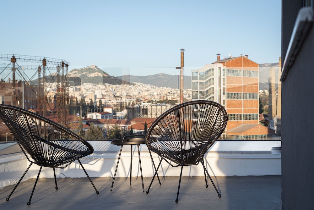 Athenian Spirit 39/50