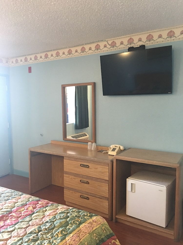 Chester Inn Motel 25/36
