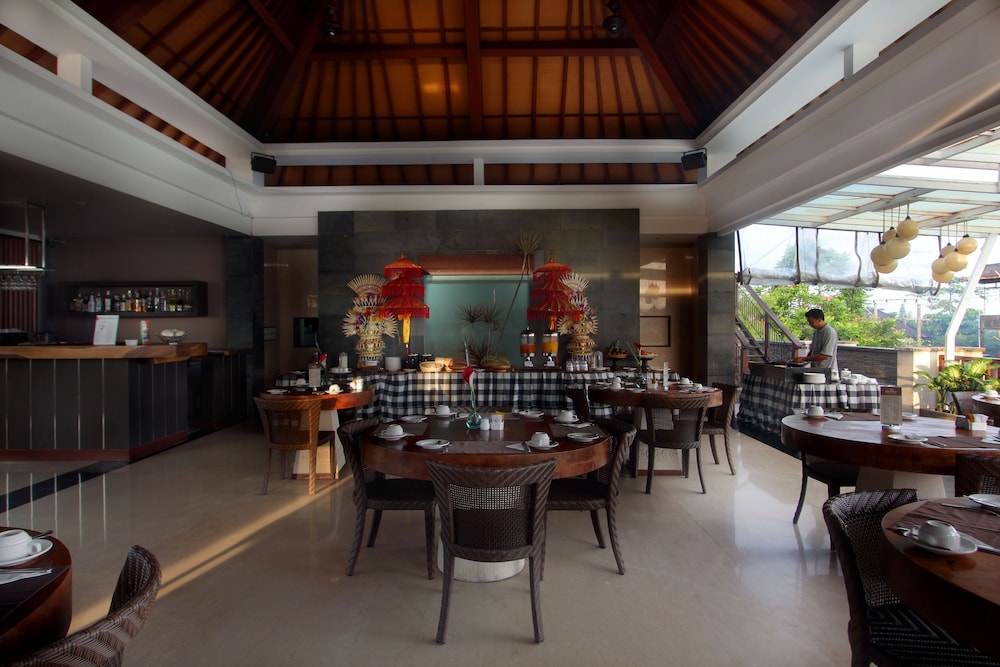 ARIA EXCLUSIVE VILLAS AND SPA 40/50