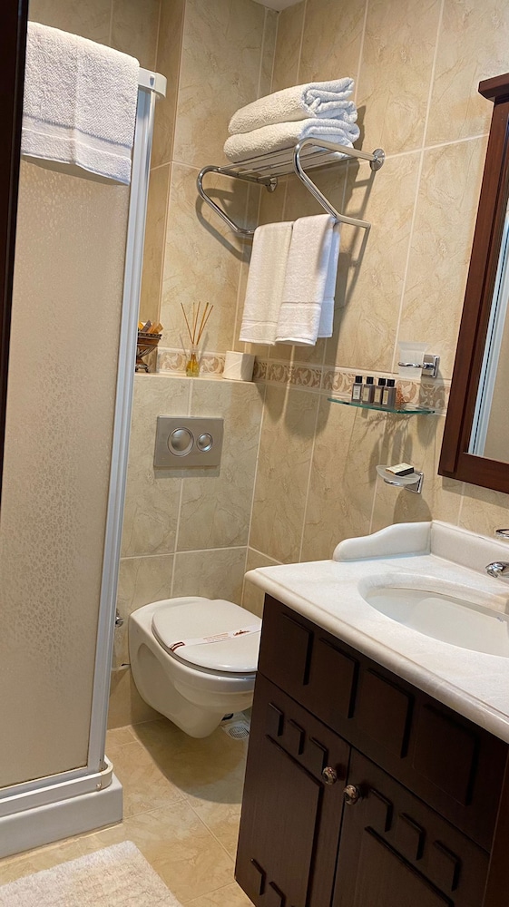 Hotel Alya 50/50
