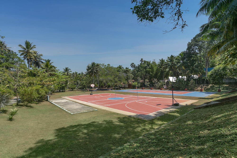 Estuary Sarovar Premiere , Poovar Island 25/50