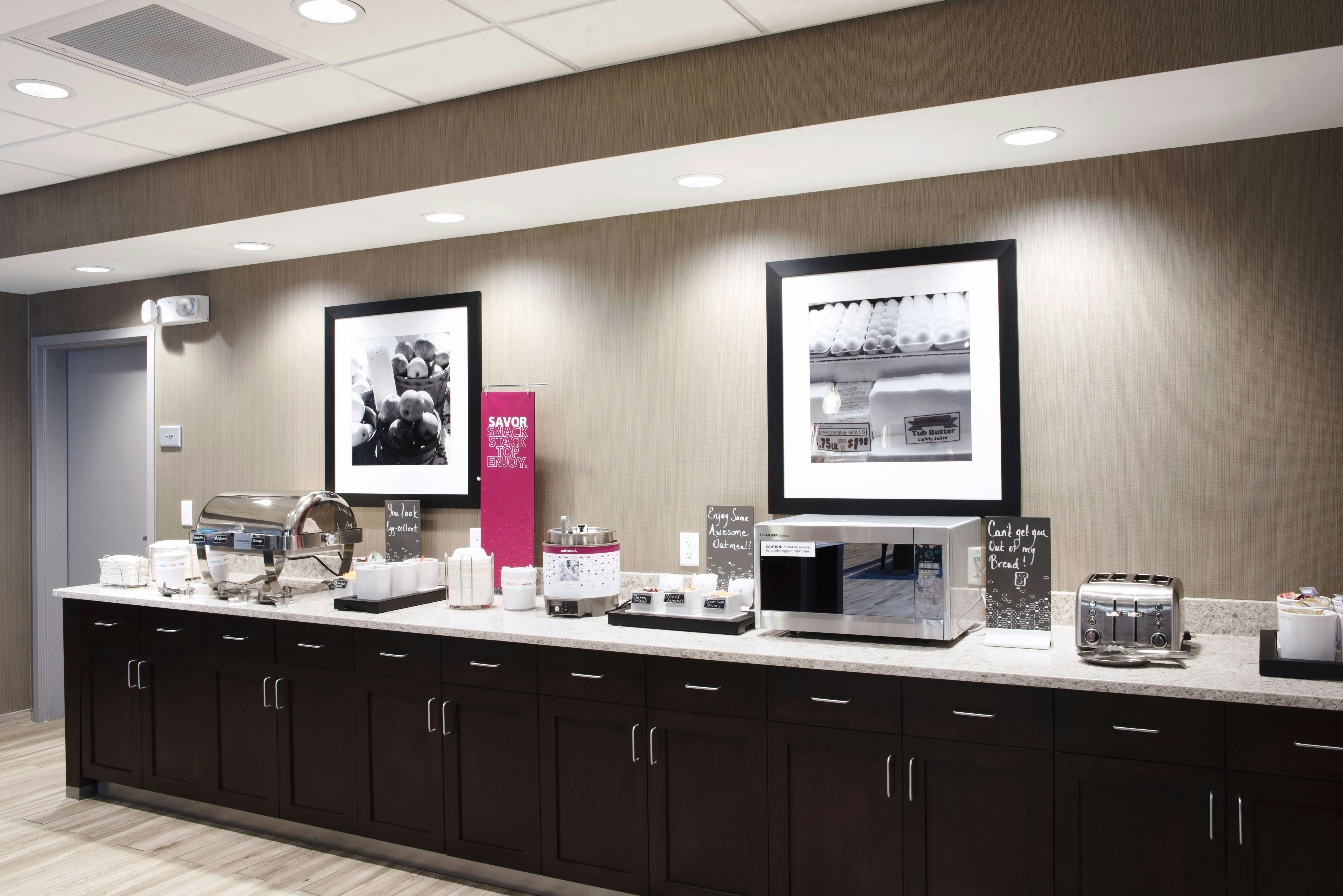 Hampton Inn Des Moines Urbandale 9/44