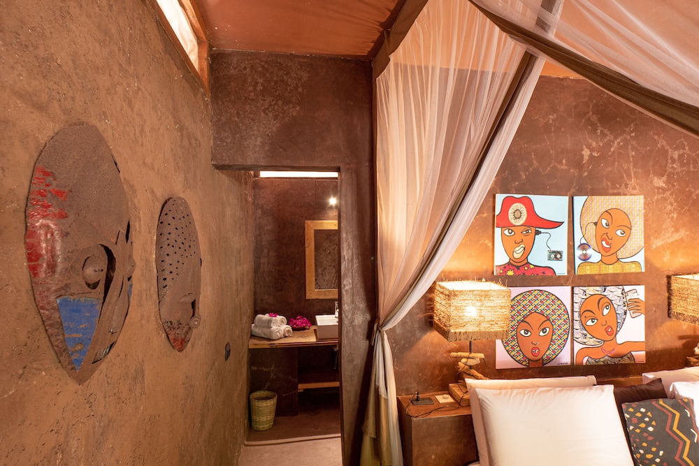 Mwezi Boutique Resort 24/50