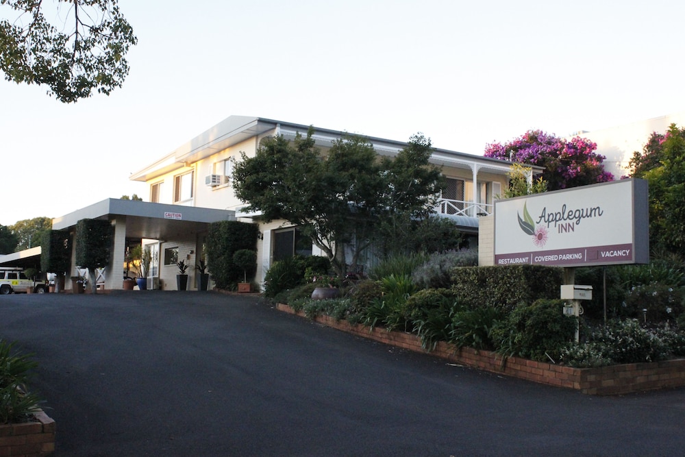 APPLEGUM INN 4/39