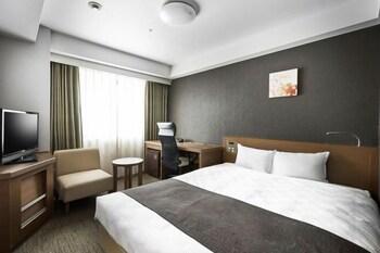 Moderate, Queen Bed, Smoking