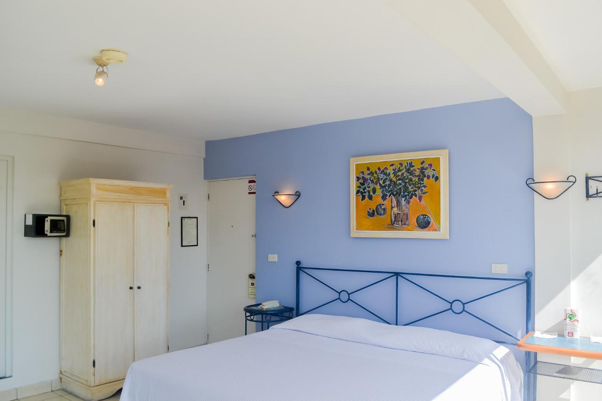 Room, King Bed