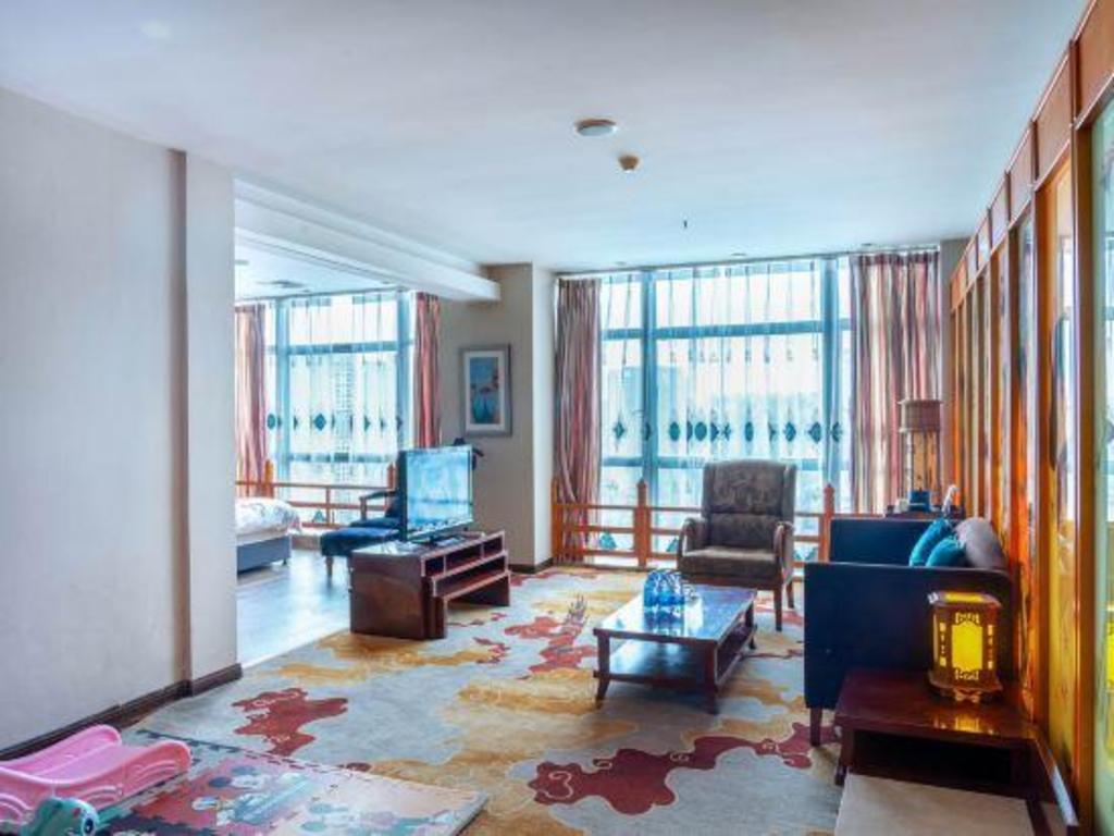 Rezen Kingtown Hotel (Chongqing Liangjiang New District) 32/58
