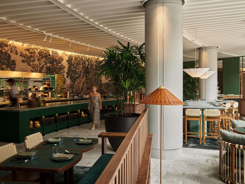 Sofitel Sydney Wentworth 58/70