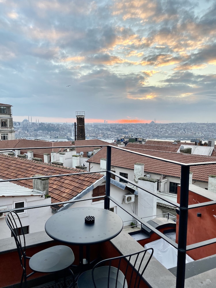 RUZ Hotels Tunel 37/48