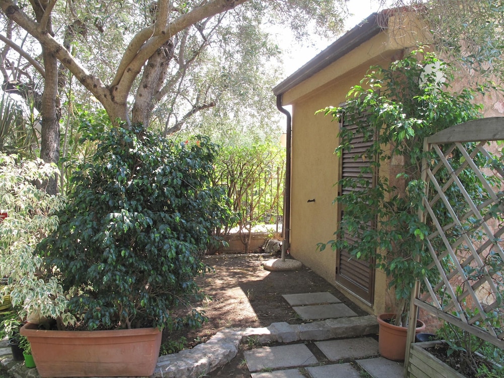 Villaggio Garden Park 29/31