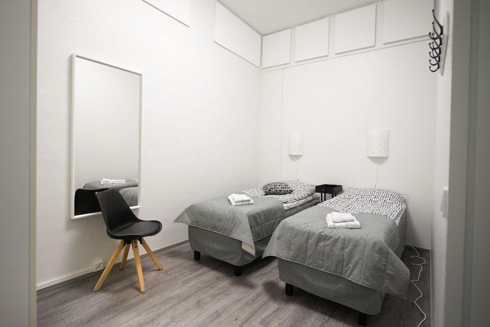 2 BEDROOMS, FAMILY, APARTMENT, KITCHEN