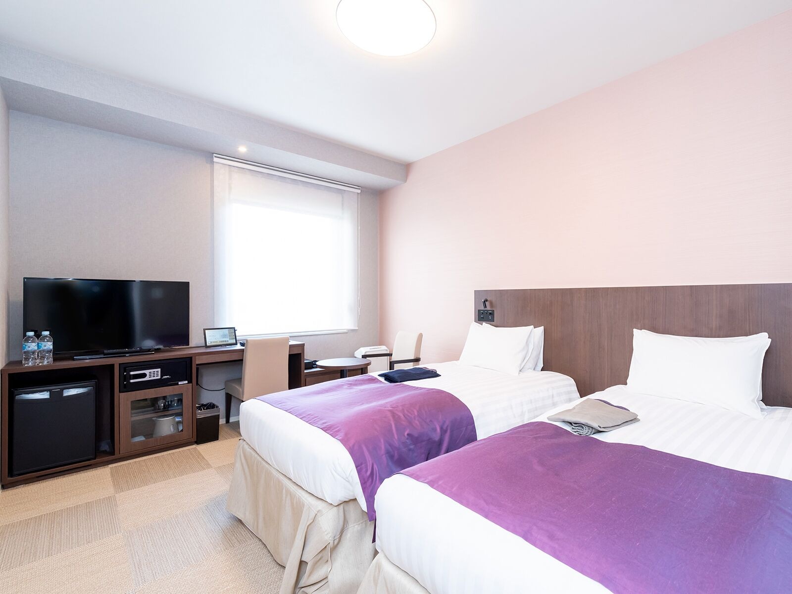 STANDARD, TWIN BEDS, LIGHT HOUSEKEEPING, UNIT BATH