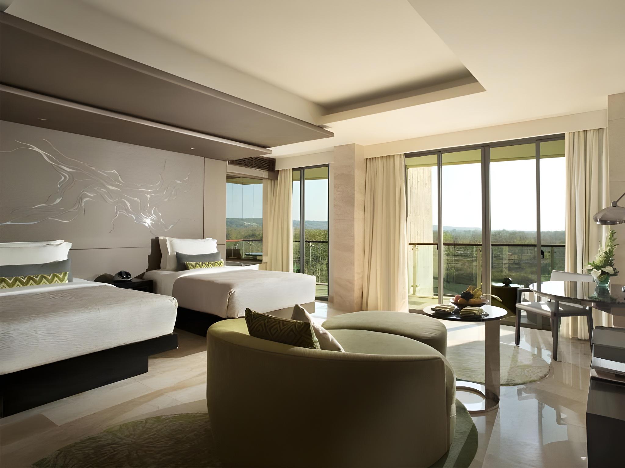 Suite, Twin Beds, Resort View