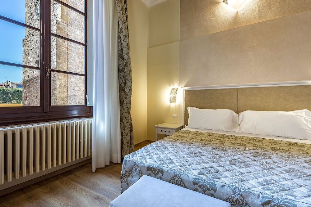Hotel Alessandra 18/50