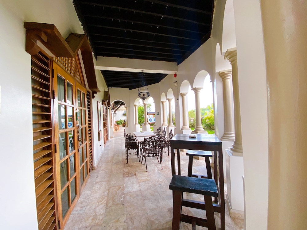Tropicana Castle Dive Resort powered by Cocotel 35/50