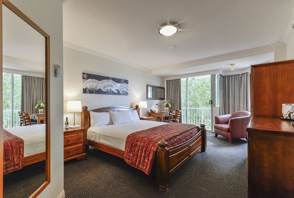 Burnett Riverside Motel 14/40