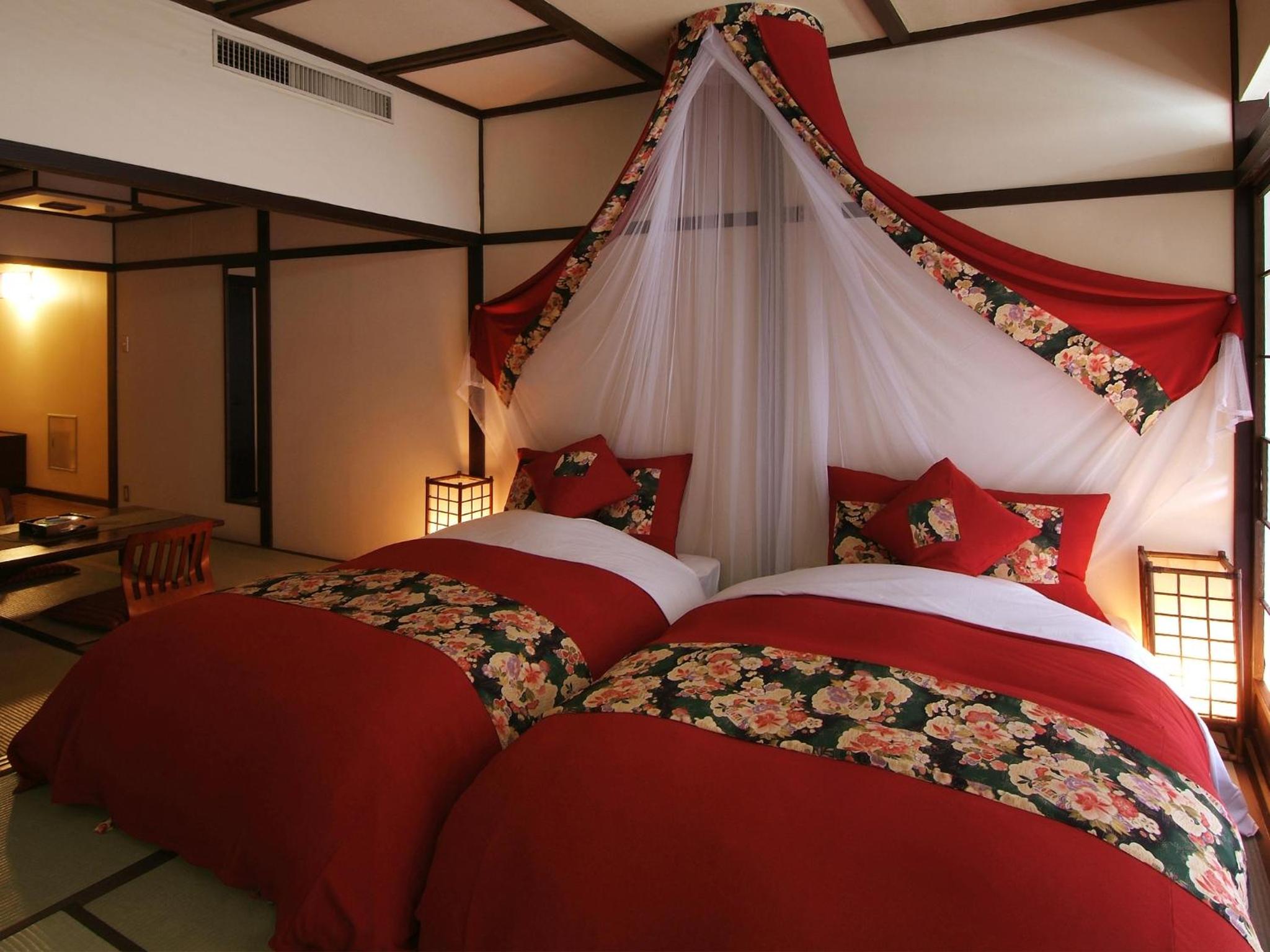 Room, Quadruple, Twin Beds, 2 Futon Beds