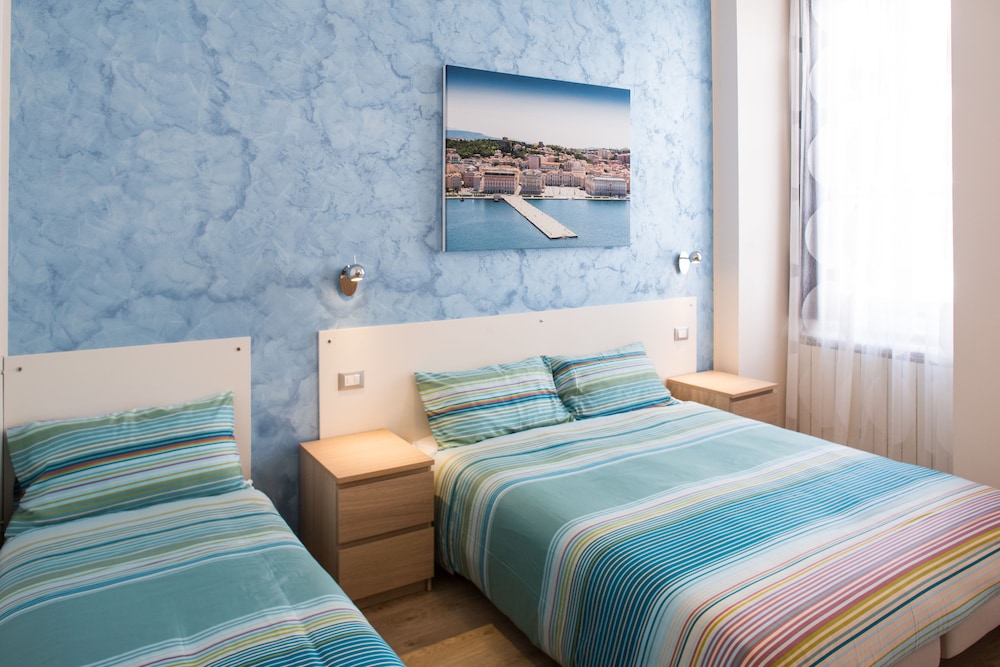 Rooms Boutique Carducci 10/50