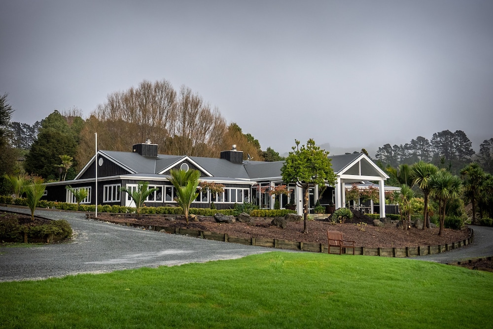 Woodhouse Mountain Lodge 37/50