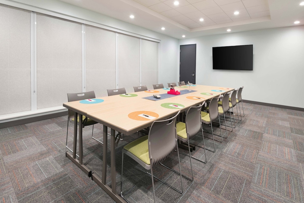Aloft Cincinnati West Chester 40/42