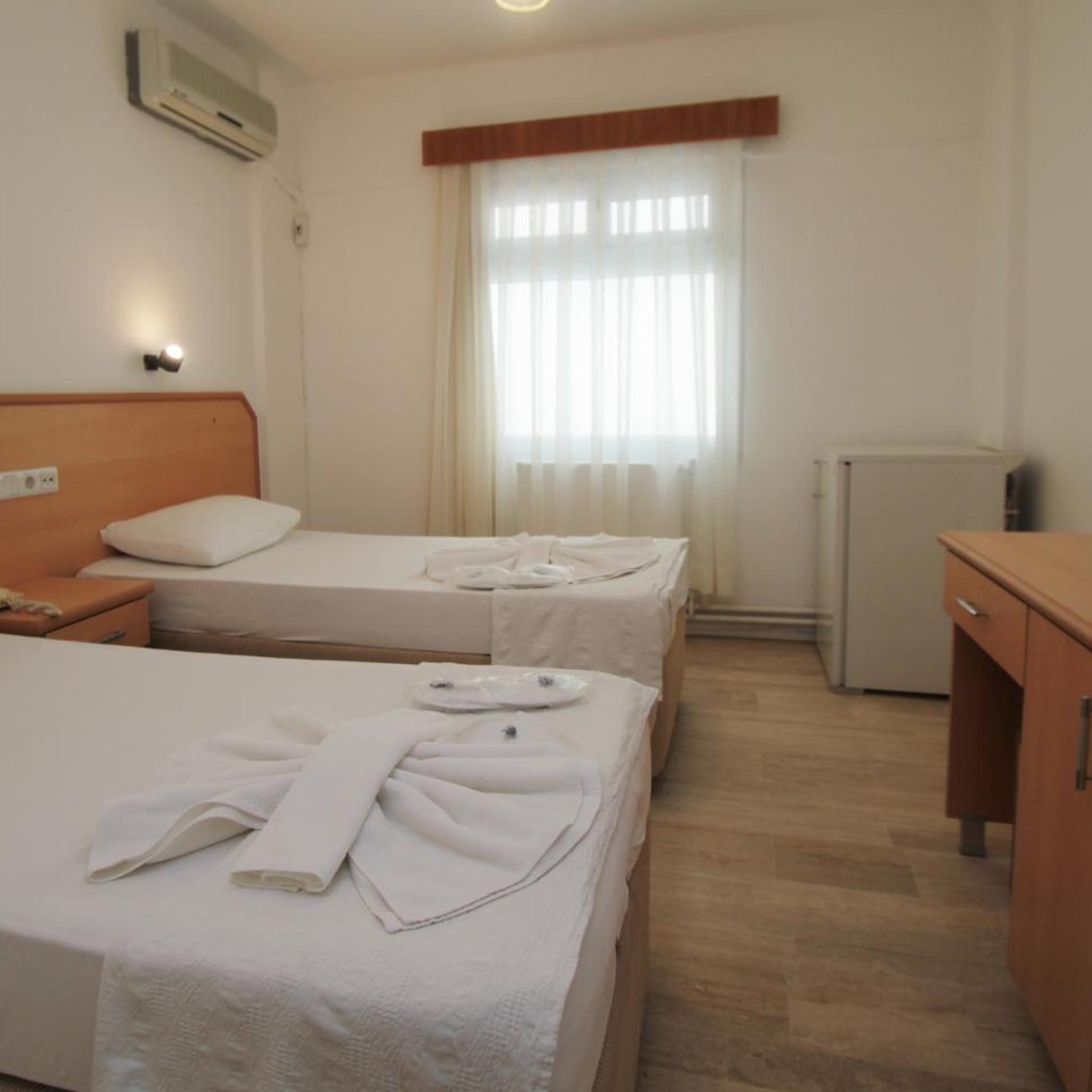 Goren Hotel 8/33
