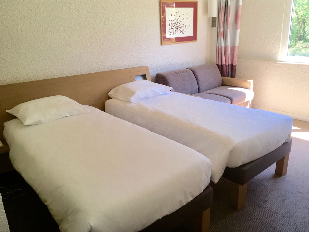 Novotel Bordeaux Merignac 22/82