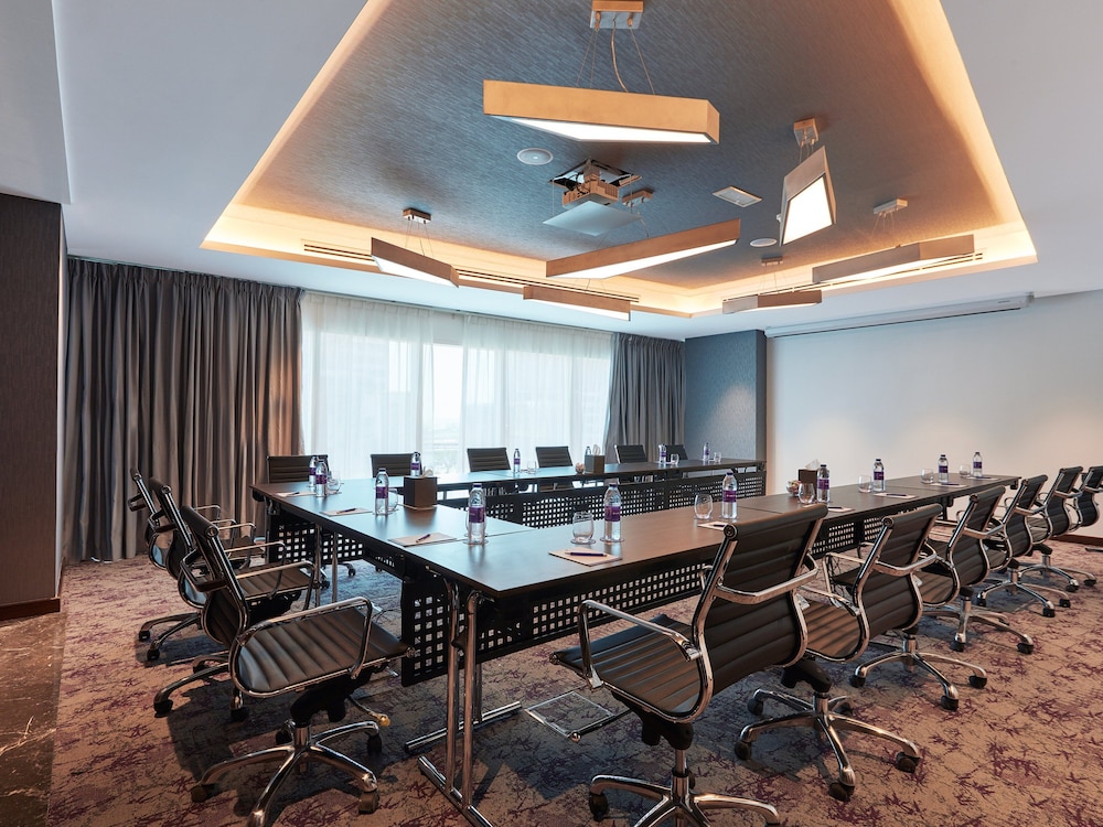 Park Regis Business Bay 41/49