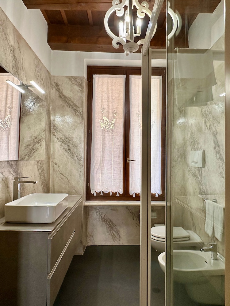 Relais A Ponte Pietra 48/50