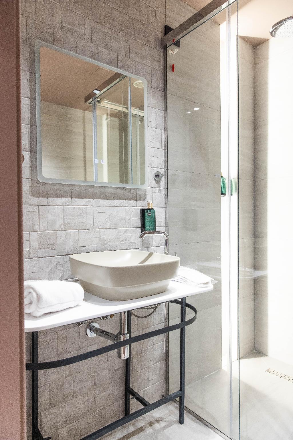 Siingle Standard Room