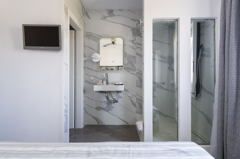 Naoussa Hills Boutique Resort- Adults Only (13+) 52/76