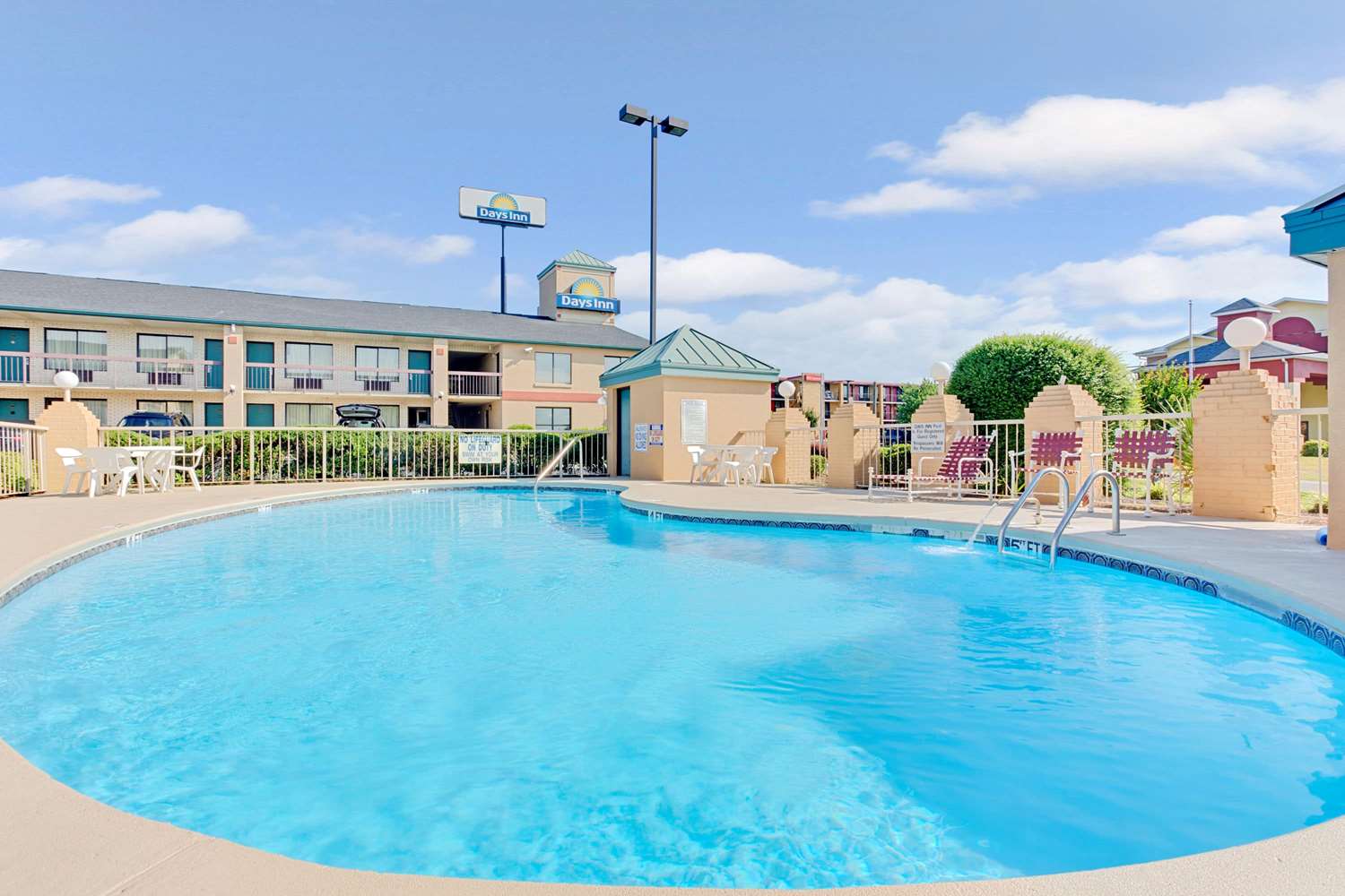 Days Inn By Wyndham Rock Hill 4/18