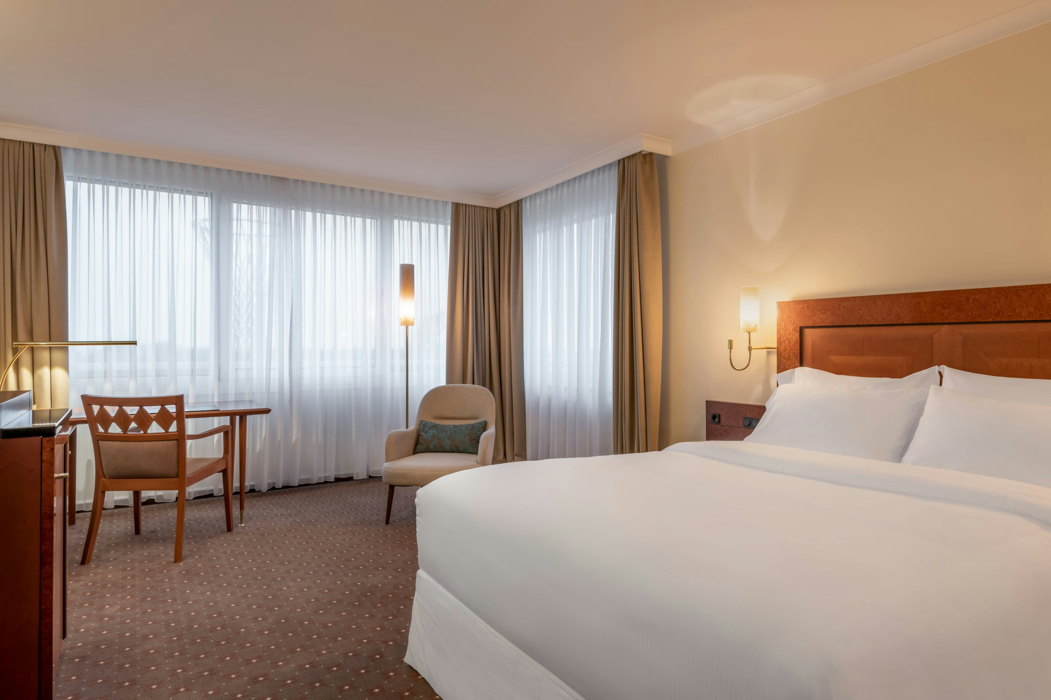 Room, Queen Bed