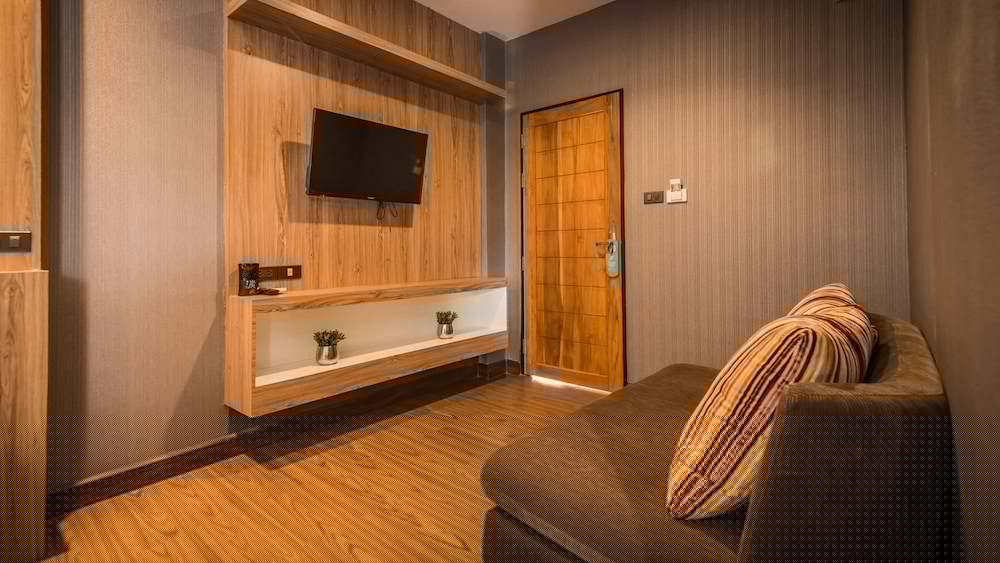 Le Terrarium Hotel 30/33
