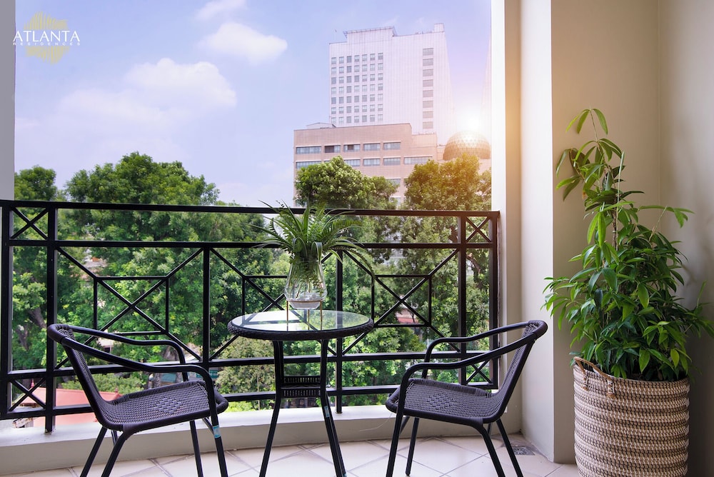 Atlanta Residences 67/71