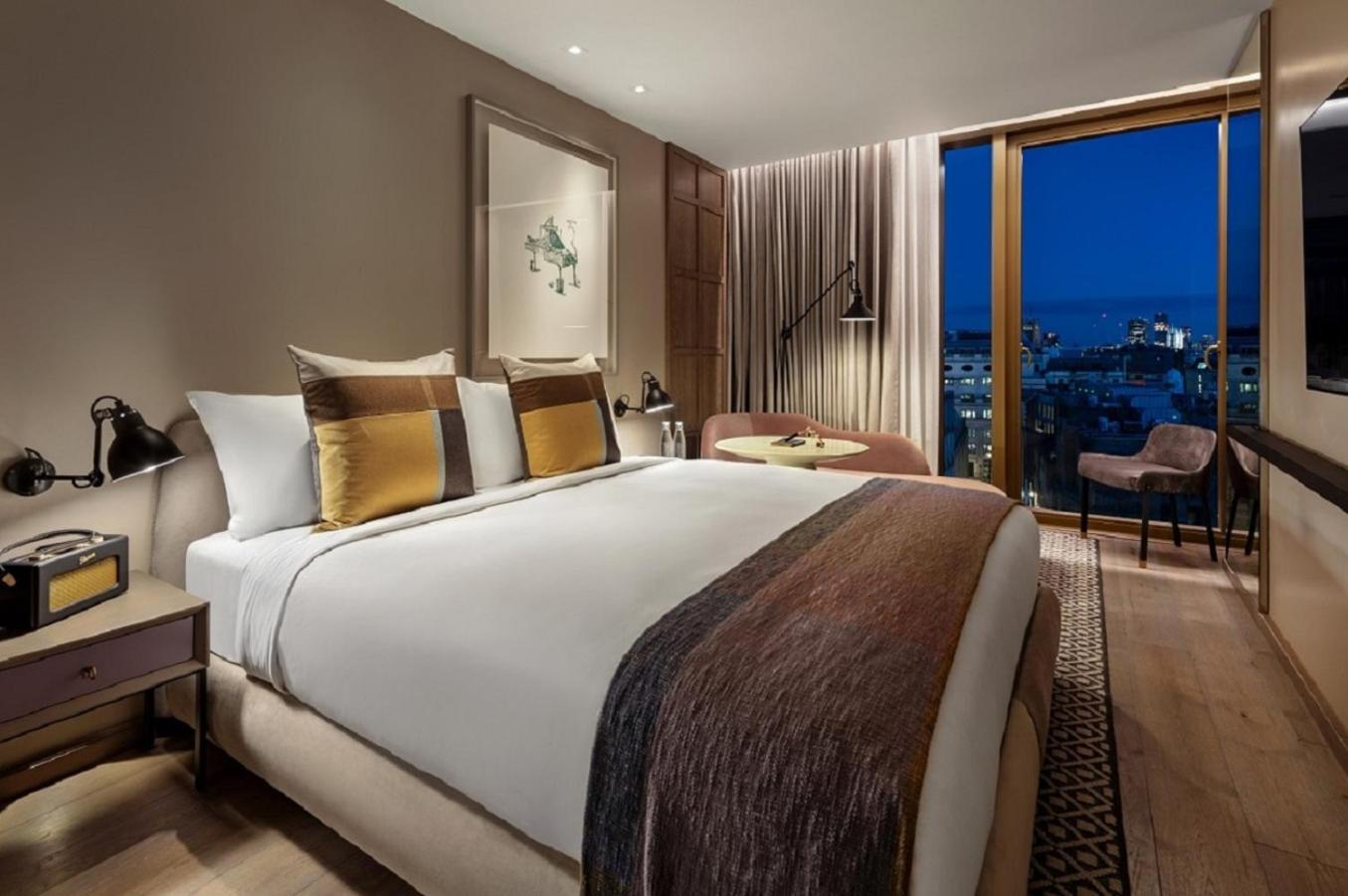 Platinum, London, Deluxe, City View