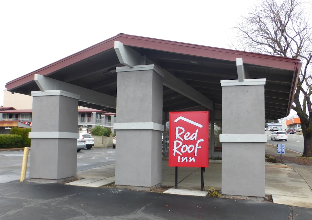 Red Roof Inn Redding (ex Ponderosa Inn) 3/26