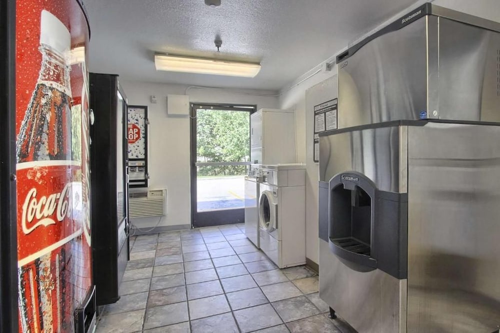 Motel6 New Cumberland, PA - Harrisburg - Hershey South 31/43